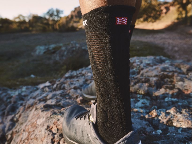 PRO RACING SOCKS V4.0 TRAIL - BLACK